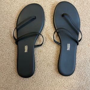 Black Tkees Sarit Flip Flop Sandals - like new, size 10